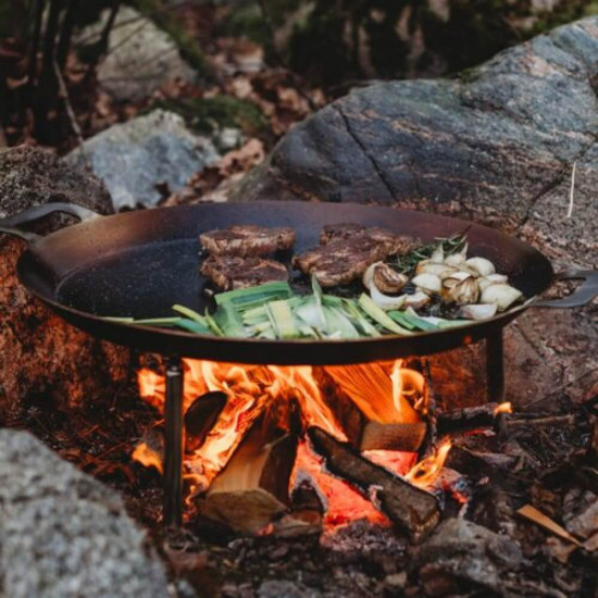 Anglies kepsninė GrillSymbol Campfire Skillet Stark Set, 58 cm